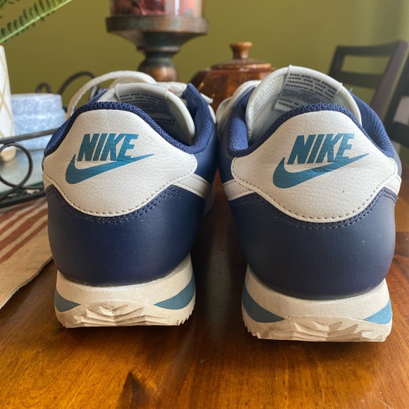 EUC Nike Classic Cortez Leather Navy Sneakers - Picture 5 of 8